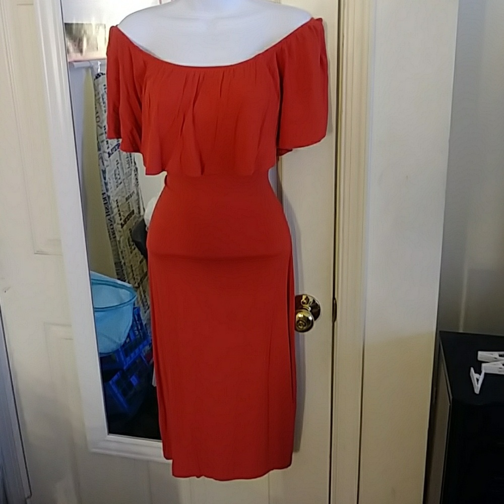 On/off shoulder dress